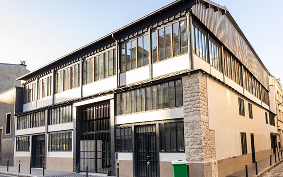 the exterior of galerie patrick seguin
